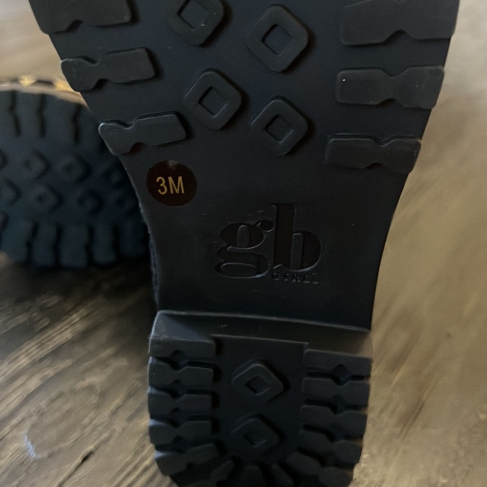 GB Girls Boots - Picture 7 of 7